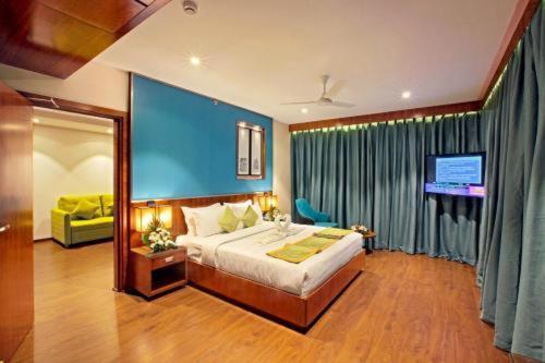 Hotel Ceasar Palace Thodupuzha Екстериор снимка