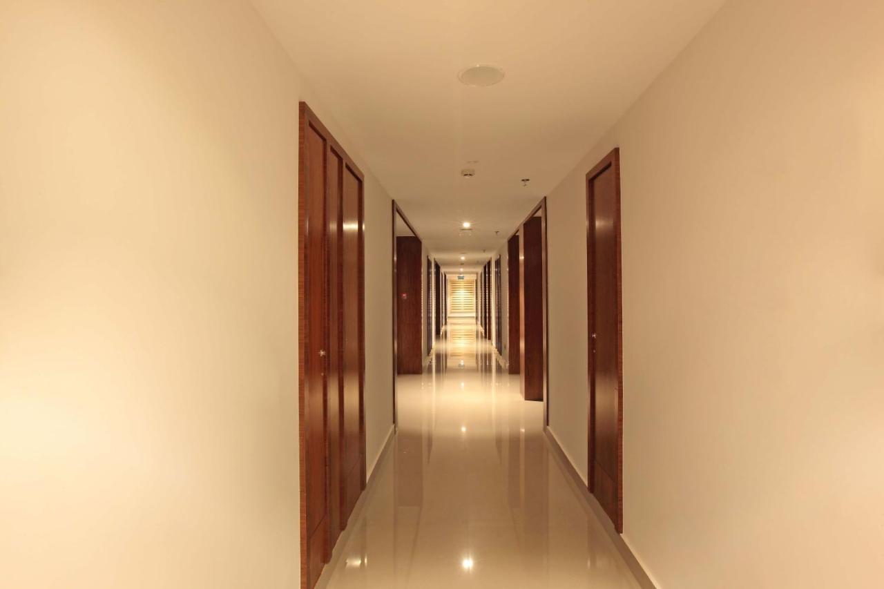 Hotel Ceasar Palace Thodupuzha Екстериор снимка